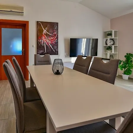 Ferienhaus Holiday House With A Swimming Pool Debeljak, Zadar - 22275