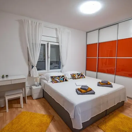 Holiday House With A Swimming Pool Debeljak, Zadar - 22275