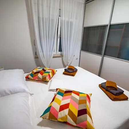 Holiday House With A Swimming Pool Debeljak, Zadar - 22275 Ferienhaus